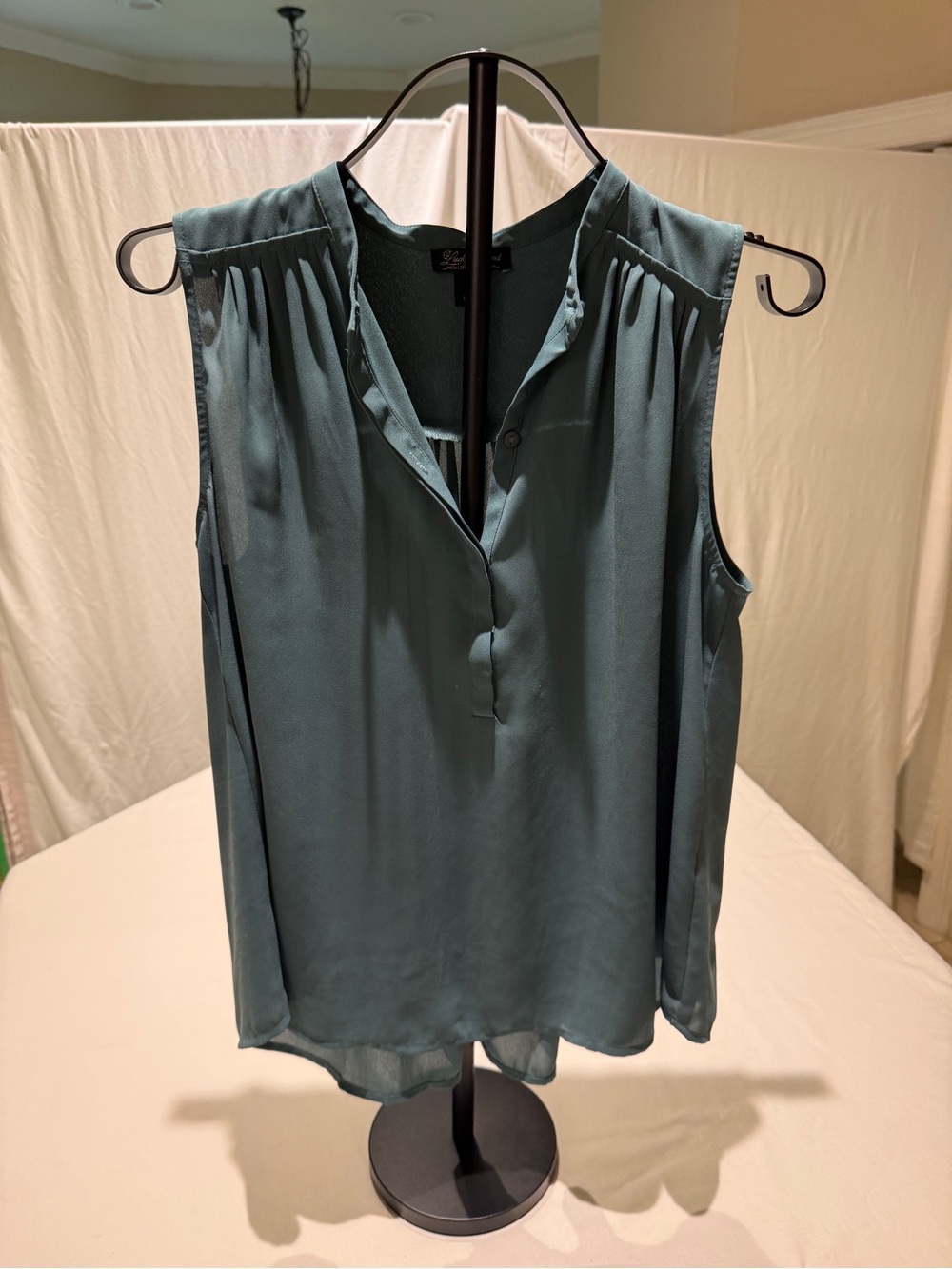 Lucky Brand Sleeveless V-Neck Tank in Teal